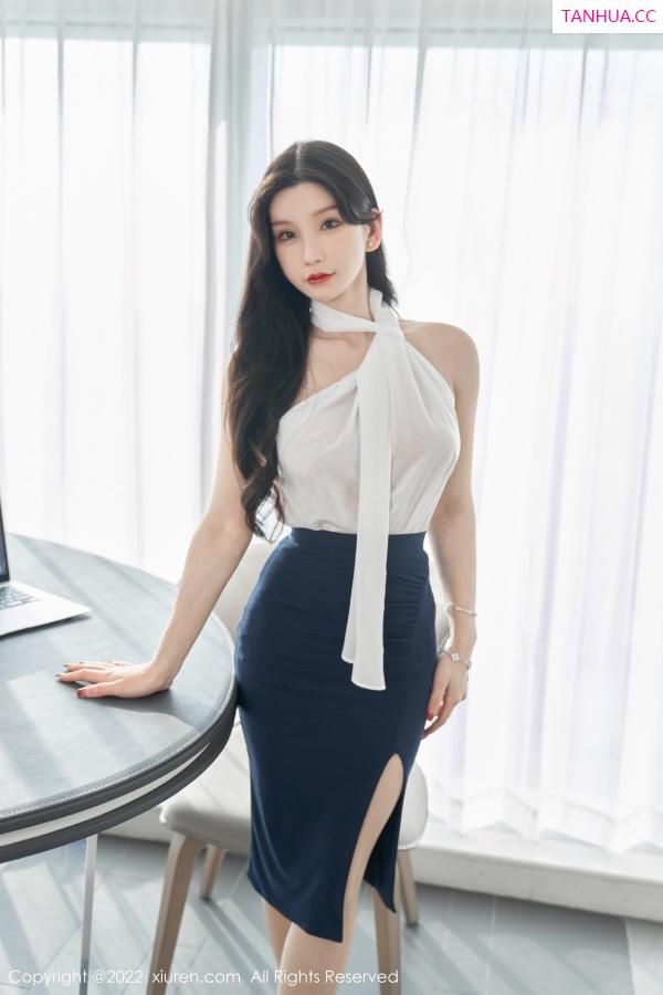 周于希dummy  [XiuRen]高清写真图 2022.12.02 No.5948 周于希Sally 丰腴美臀第14张图片
